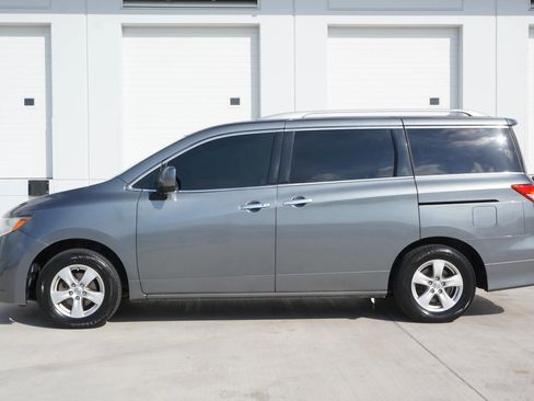 Used 2016 Nissan Quest SV image 8
