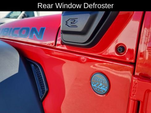 Used 2025 Jeep Wrangler Unlimited Rubicon 4xe image 14