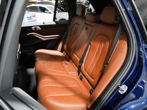 Used 2025 BMW X5 M60i image 29
