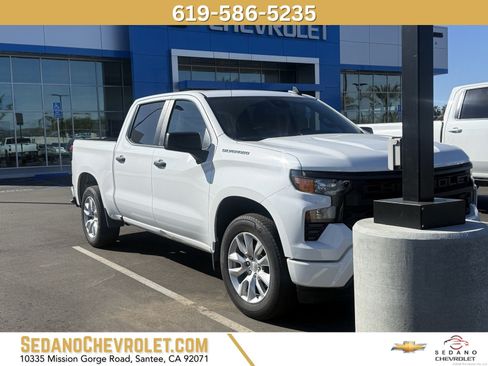 Used 2023 Chevrolet Silverado 1500 Custom image 1