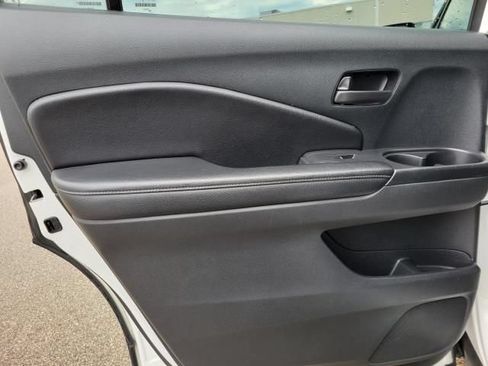 Used 2023 Honda Passport EX-L image 11