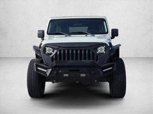 Used 2018 Jeep Wrangler Unlimited Sahara AWD/4WD image 2