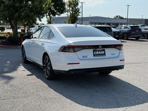 Used 2024 Honda Accord Touring image 5