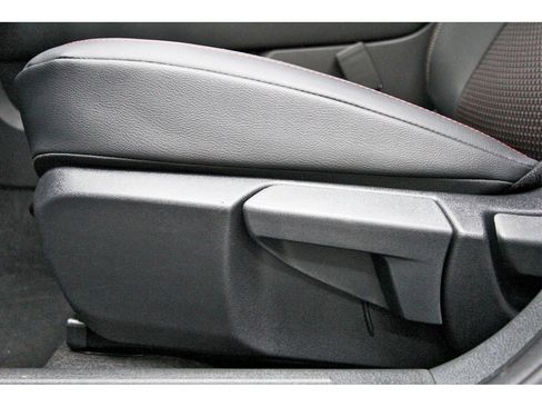 New 2026 Nissan Kicks SR image 29