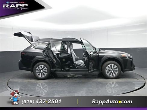 Used 2025 Subaru Outback Premium image 28