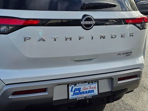 New 2025 Nissan Pathfinder Platinum w/ Cargo Package image 28