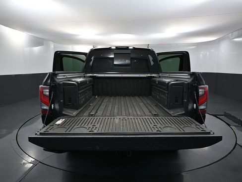 Used 2021 Nissan Titan Platinum Reserve w/ Moonroof Package image 45