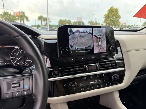 Certified 2025 Nissan Pathfinder SL AWD/4WD image 22