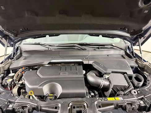 Certified 2025 Land Rover Discovery Sport S AWD/4WD image 32