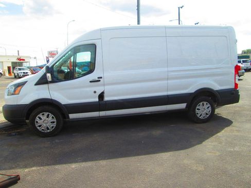 Used 2017 Ford Transit 250 148 Medium Roof RWD image 3
