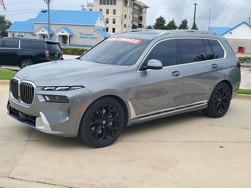Used 2024 BMW X7 xDrive40i AWD/4WD image 1