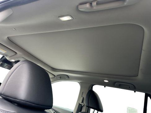 Certified 2025 Honda Pilot Elite image 16