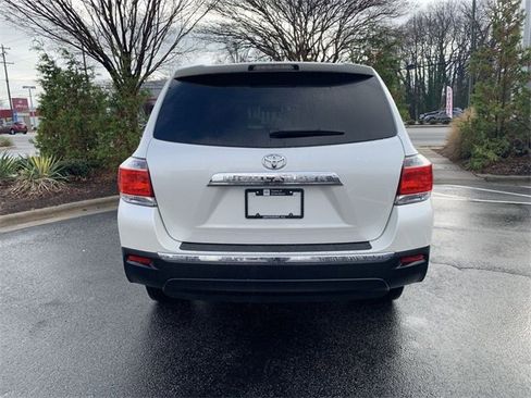 Used 2013 Toyota Highlander FWD image 7