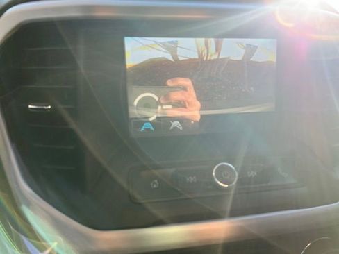 Used 2019 GMC Acadia SLE image 15