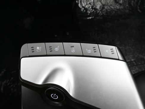 Used 2024 Kia EV6 Wind w/ Wind Technology Package image 20