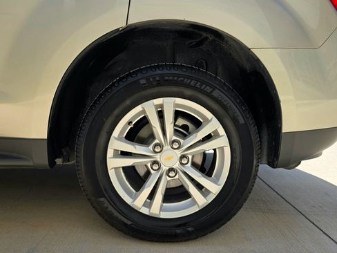 Used 2015 Chevrolet Equinox LS FWD image 41