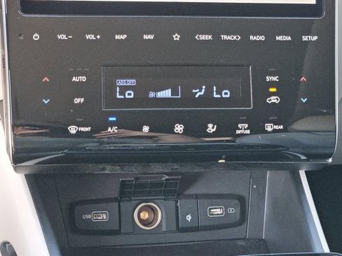 Used 2022 Hyundai Tucson Limited image 13