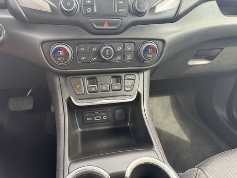 Used 2020 GMC Terrain SLT AWD/4WD image 24