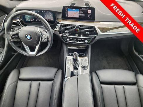 Used 2020 BMW 530i w/ Convenience Package RWD image 26
