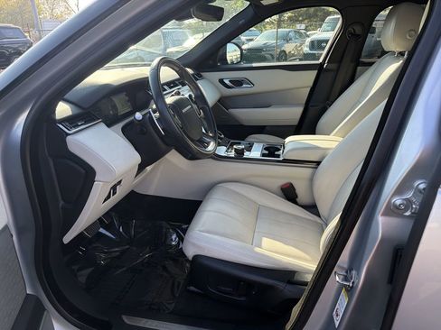 Used 2018 Land Rover Range Rover Velar R-Dynamic SE AWD/4WD image 11