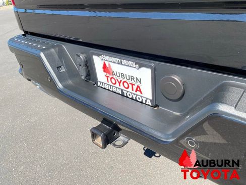 Used 2019 Chevrolet Silverado 1500 RST AWD/4WD image 10