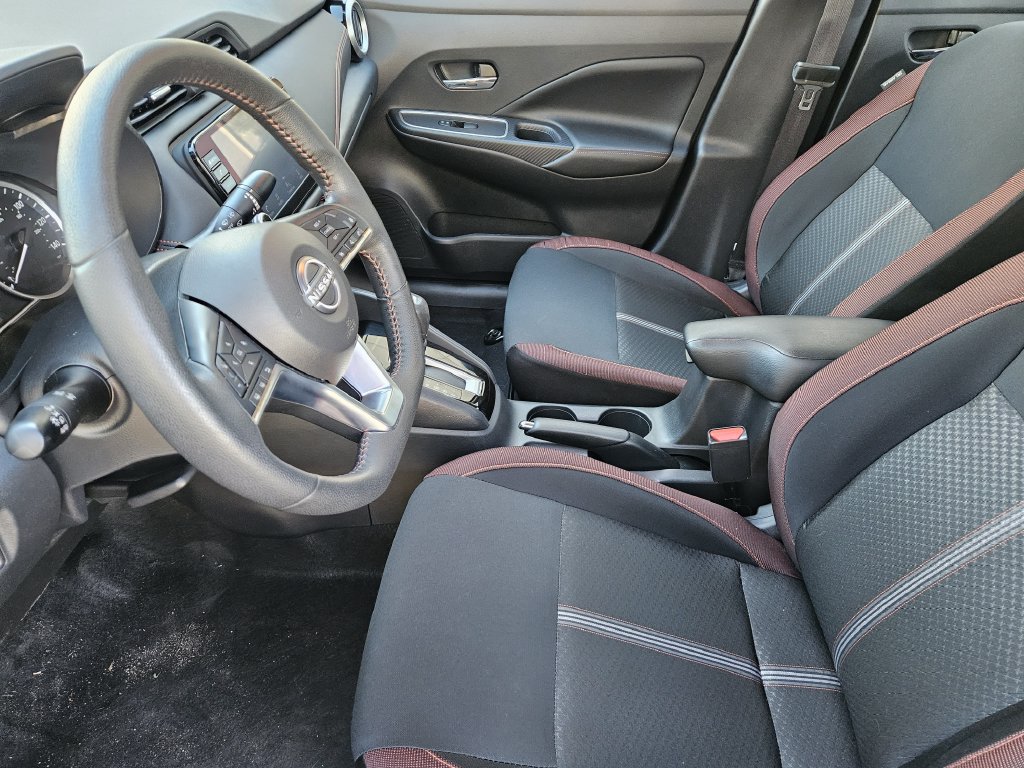 Used 2025 Nissan Versa SR w/ Trunk Package FWD image 9