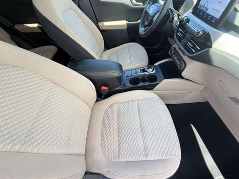 Used 2020 Ford Escape SE FWD image 35