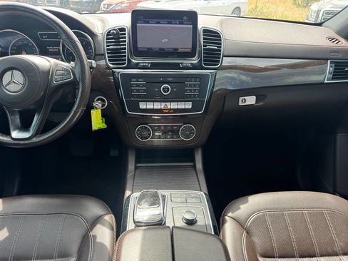 Used 2019 Mercedes-Benz GLS 450 4MATIC image 11