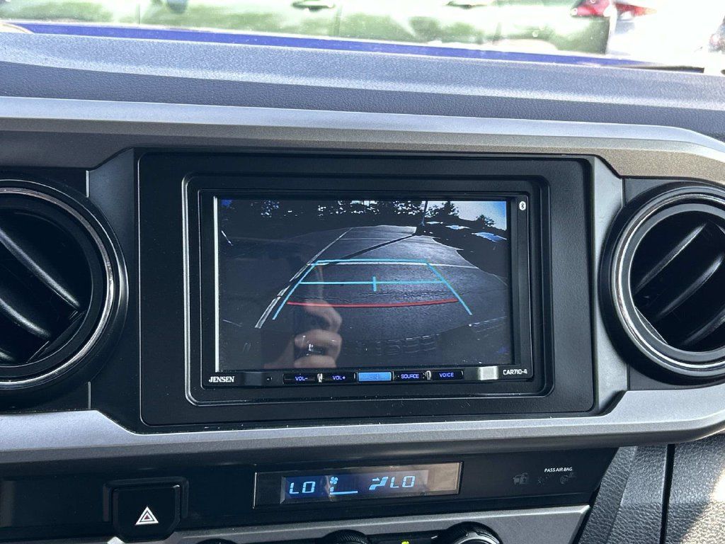 Used 2022 Toyota Tacoma SR5 RWD image 34