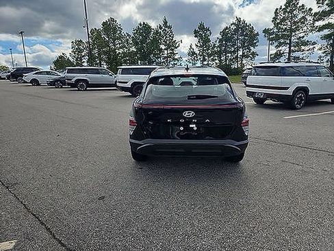 New 2026 Hyundai Kona SE image 20