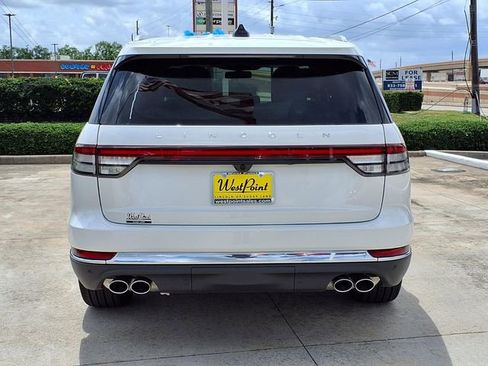 New 2026 Lincoln Aviator 2WD image 6