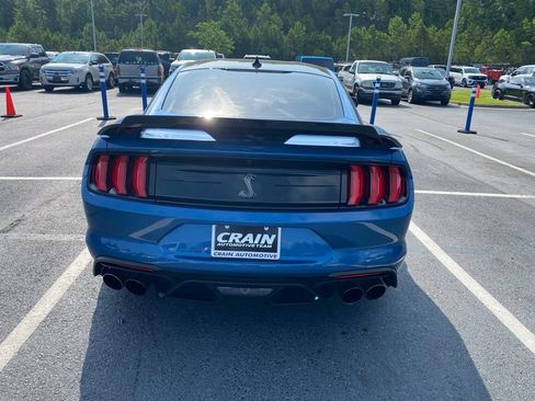 Used 2021 Ford Mustang Shelby GT500 w/ Technology Package RWD image 6