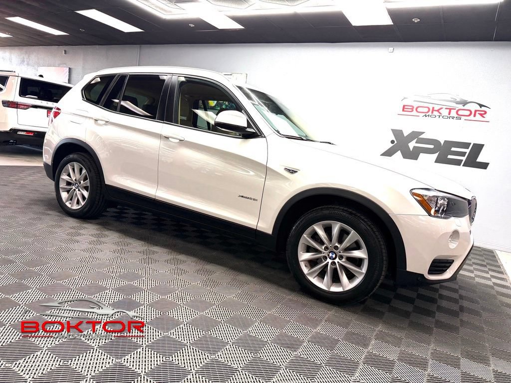 Used 2016 BMW X3 xDrive28i AWD/4WD image 1