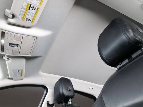 Used 2020 Jaguar E-PACE image 23