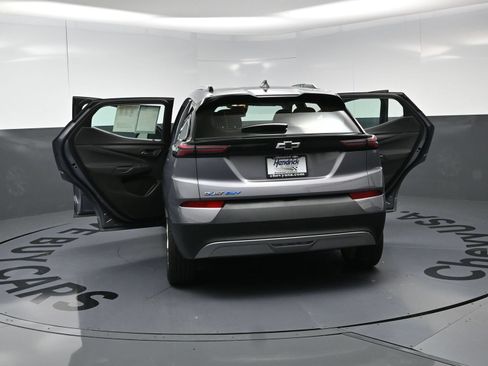 Used 2022 Chevrolet Bolt EUV LT w/ Driver Confidence Package FWD image 27