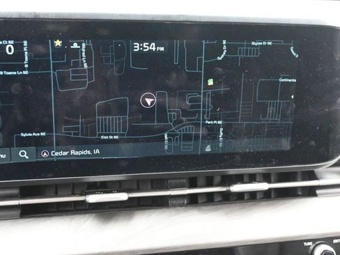 Used 2024 Kia Carnival SX FWD image 20