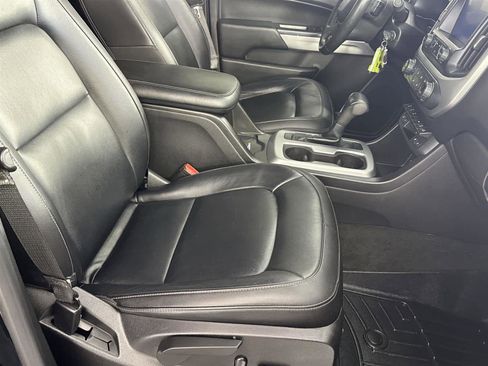 Used 2017 Chevrolet Colorado ZR2 image 16