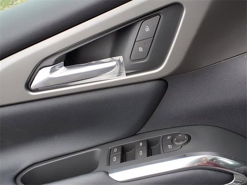 New 2026 Chevrolet Traverse LT w/ Sun and Wheel Package image 15