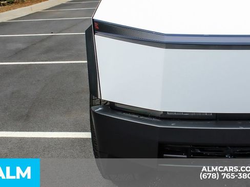 Used 2024 Tesla Cybertruck Cyberbeast AWD/4WD image 12