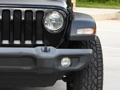 Used 2019 Jeep Wrangler Unlimited Sport S AWD/4WD image 37