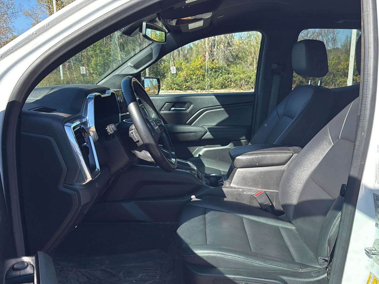 Used 2023 GMC Canyon Elevation w/ Elevation Premium Package AWD/4WD image 13