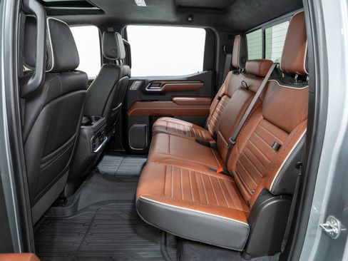 Used 2025 GMC Sierra 1500 Denali Ultimate image 37