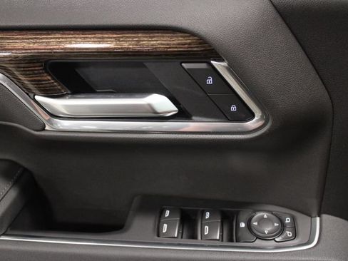 New 2026 GMC Sierra 1500 SLE AWD/4WD image 17