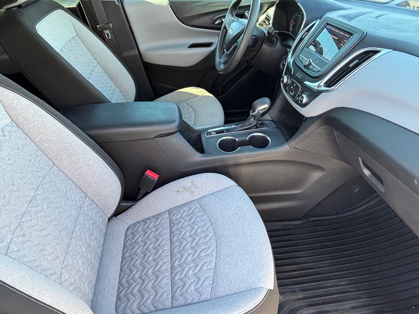 Used 2024 Chevrolet Equinox LS w/ Driver Confidence II Package FWD image 31