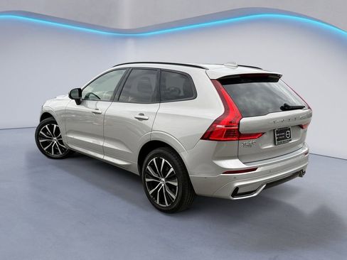 Certified 2025 Volvo XC60 B5 Plus image 5