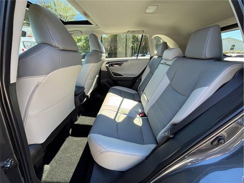 Used 2024 Toyota RAV4 Limited image 38