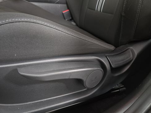 Used 2025 Hyundai Elantra Sport FWD image 29