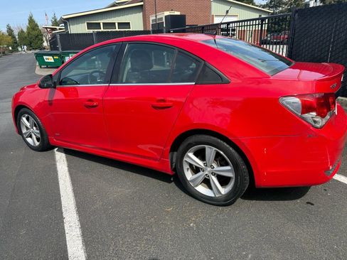 Used 2013 Chevrolet Cruze LT w/ Enhanced Safety Package image 5