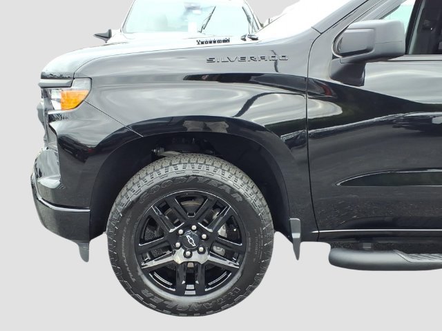 Used 2026 Chevrolet Silverado 1500 Custom w/ Turbomax Blackout Package AWD/4WD image 24
