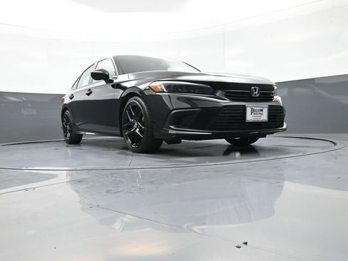 Certified 2024 Honda Civic Sport image 27